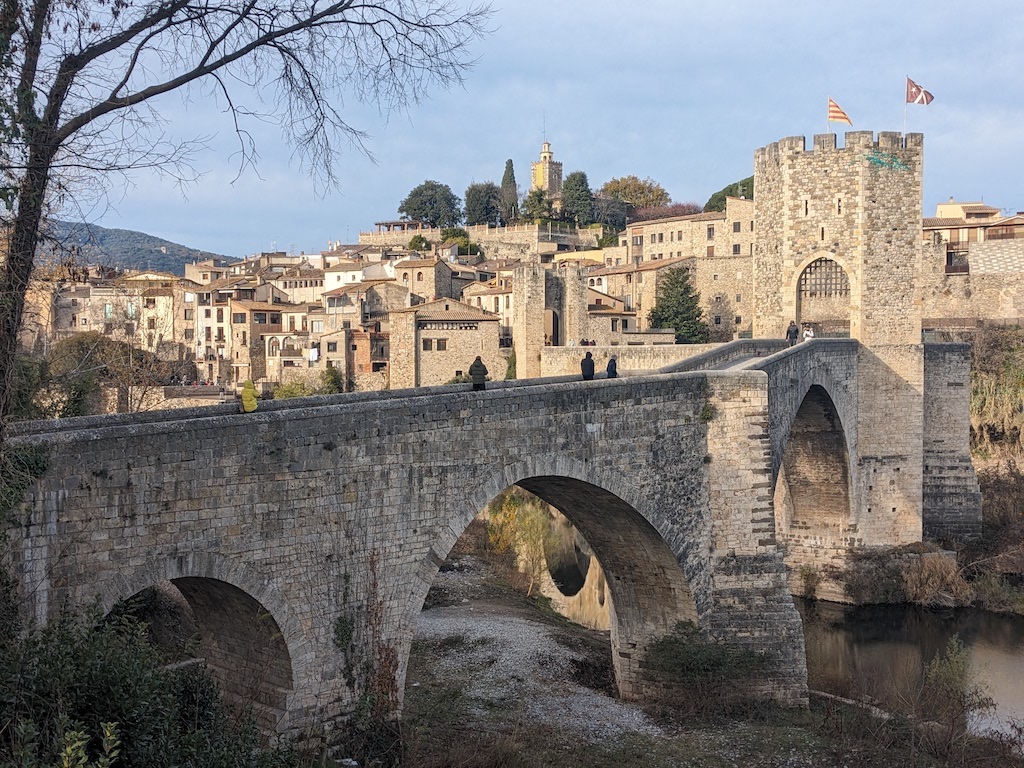 Besalú bridge